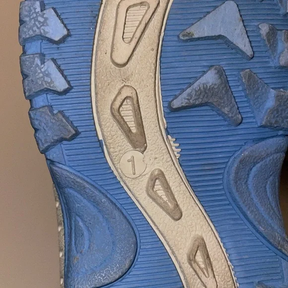 Cozy winter boots, blue, white faux fur lined, girl size 1 - Picture 4 of 5